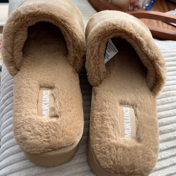 MUK LUKS WOMEN'S KIRSTEY SLIDE SLIPPER - Picture 8 of 8